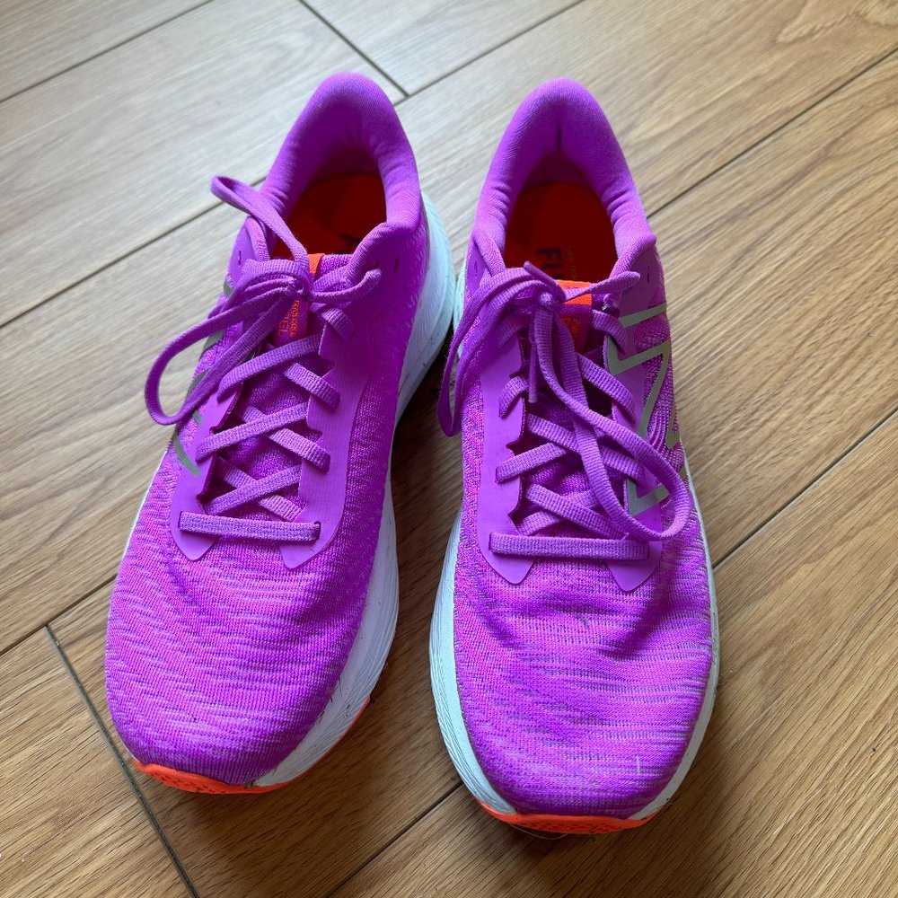 New Balance Fuel Cell Propel v4 Women's Size 9